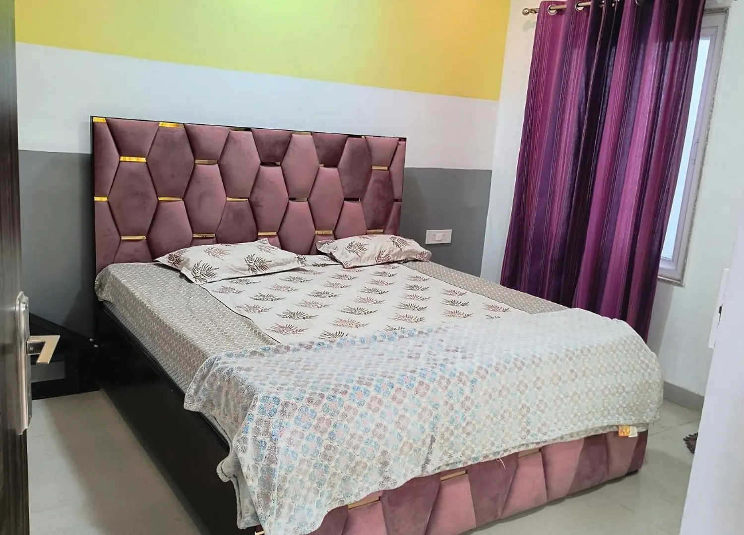 Diamond Divine Rooms A Family Homestay Agra