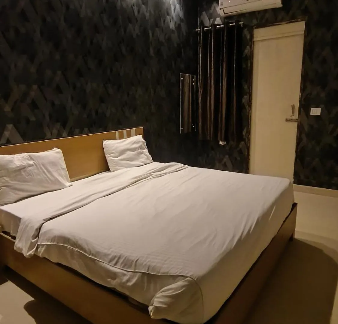 Diamond Divine Rooms A Family Homestay Agra  Agra (Uttar Pradesh)