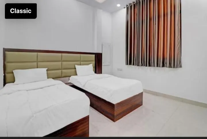 Diamond Divine Rooms A Family Homestay Agra